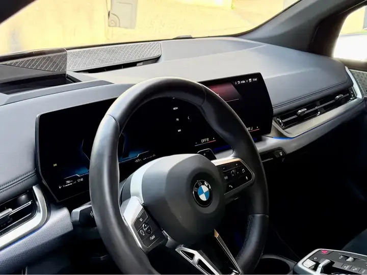 BMW 2 Series 2024 photo 2