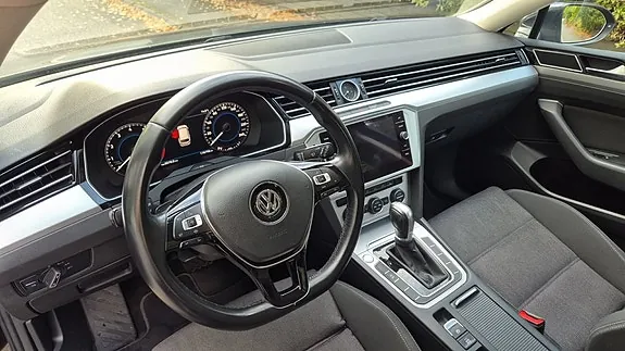 Volkswagen Passat 2019 photo 4