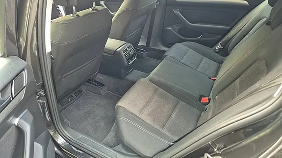 Volkswagen Passat 2019 photo 5