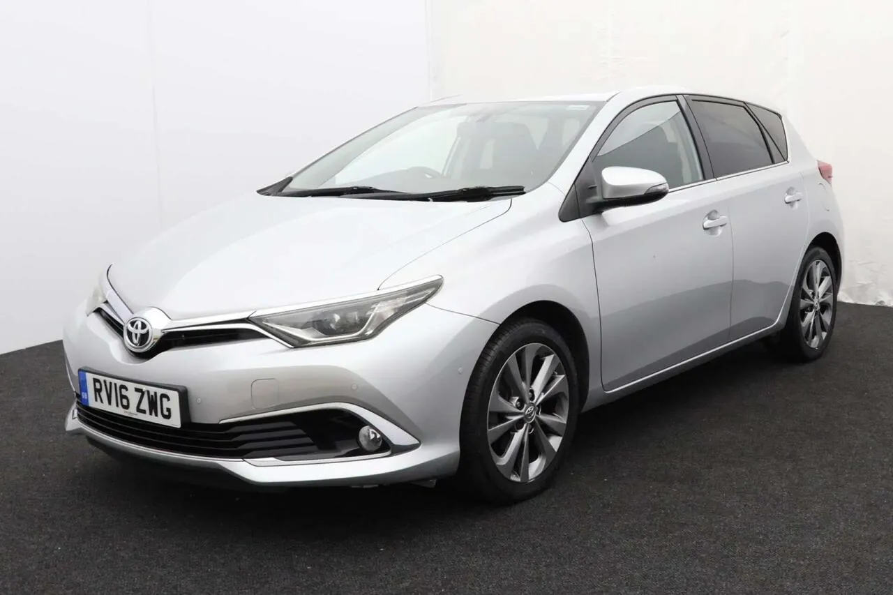 Toyota Auris 2016 photo 3