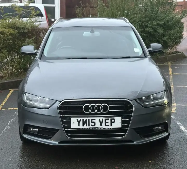 Audi A4 Avant 2015 photo 2