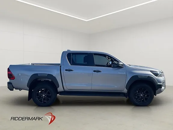 Toyota Hilux 2025 photo 2