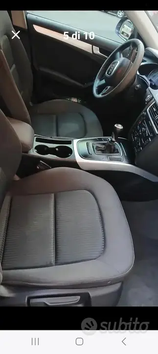 Audi A4 2010 photo 2