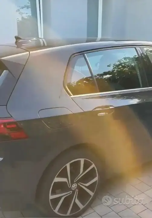 Volkswagen Golf 2021 photo 2