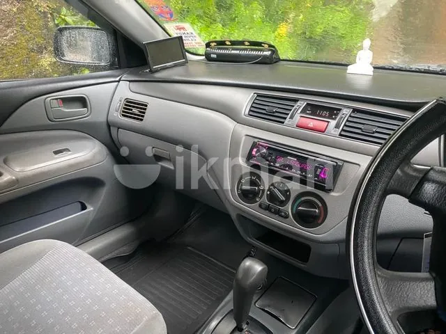 Mitsubishi Lancer 2003 photo 2