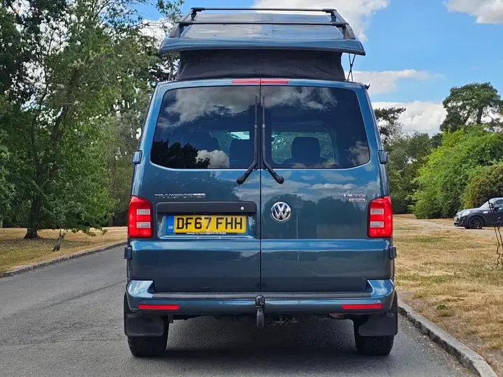 Volkswagen Transporter 2018 photo 5
