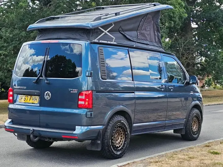 Volkswagen Transporter 2018 photo 4