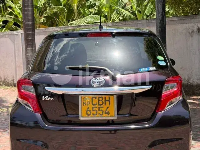 Toyota Vitz 2015 photo 4