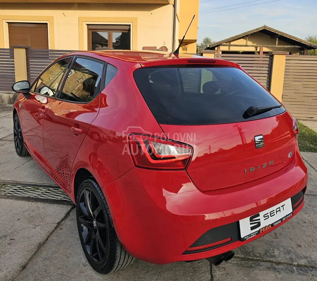 Seat Ibiza 2015 photo 3