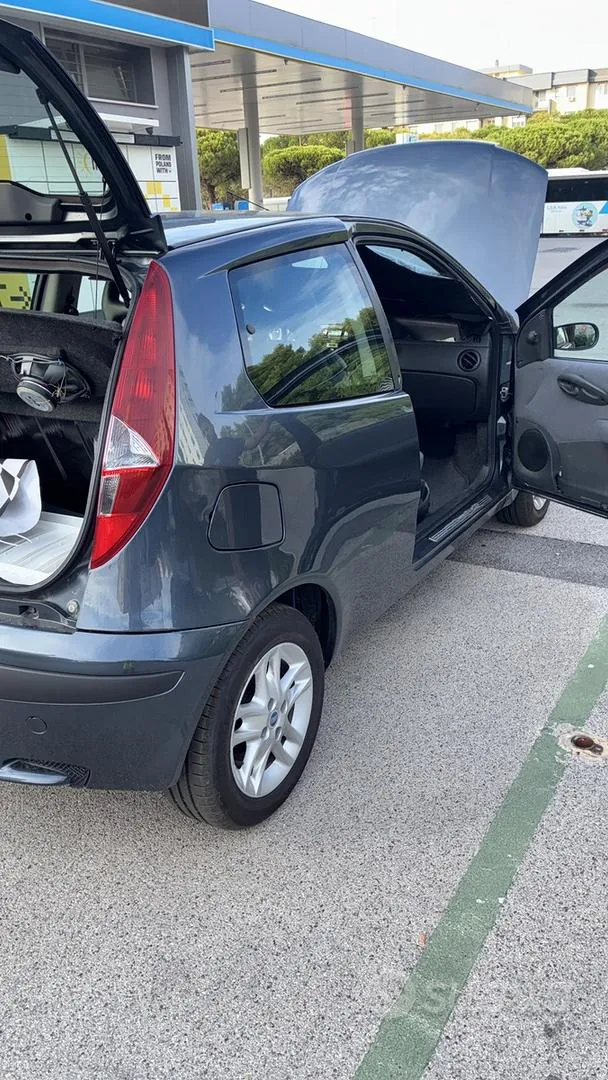 Fiat Punto 2000 photo 5