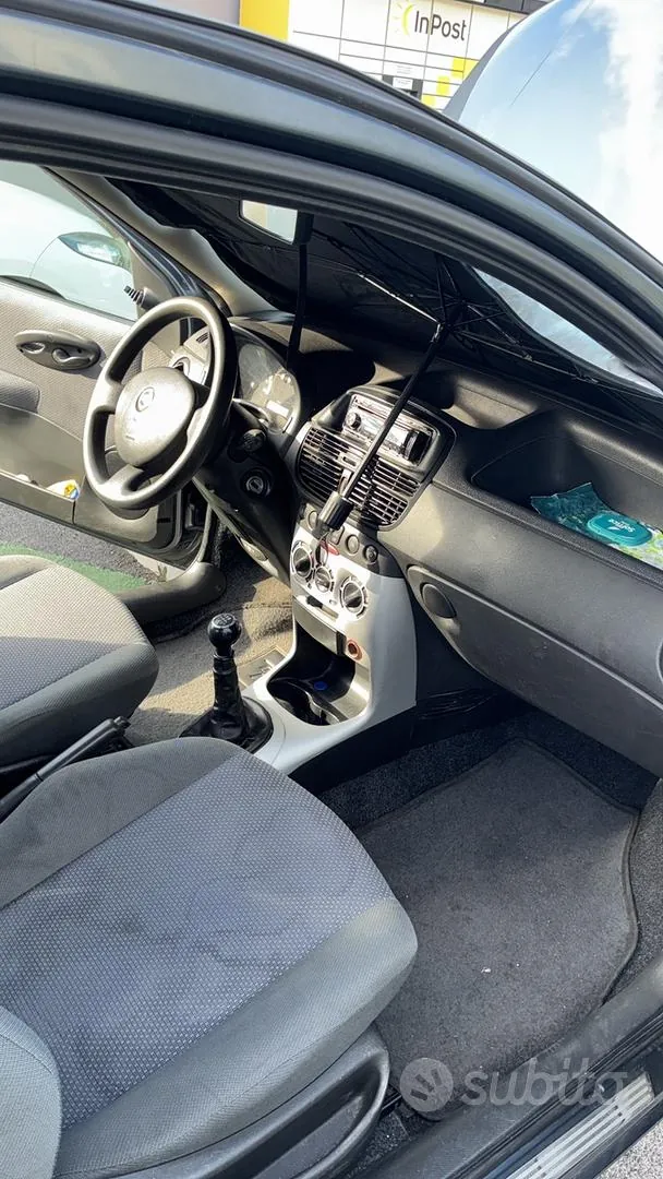 Fiat Punto 2000 photo 4