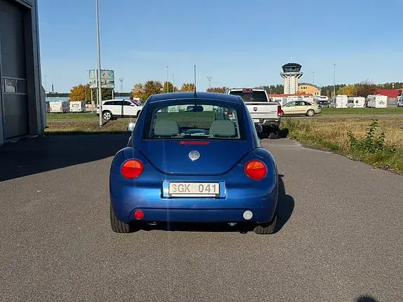 Volkswagen New Beetle 2001 photo 5
