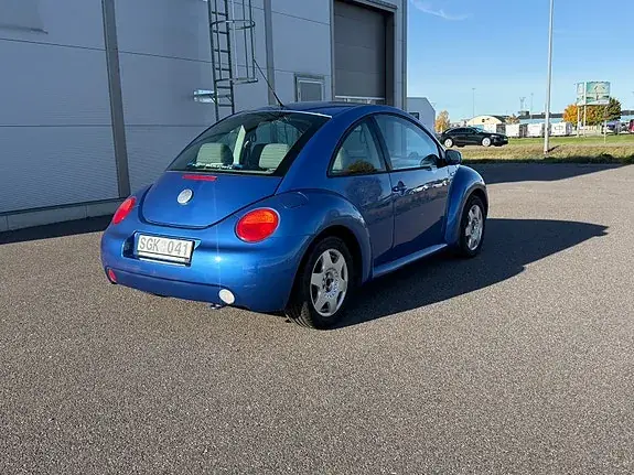 Volkswagen New Beetle 2001 photo 4