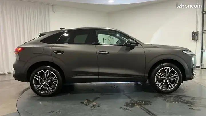Audi Q3 2026 photo 4