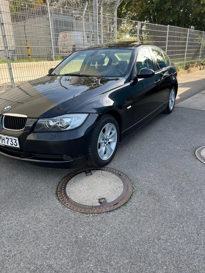 BMW 320I