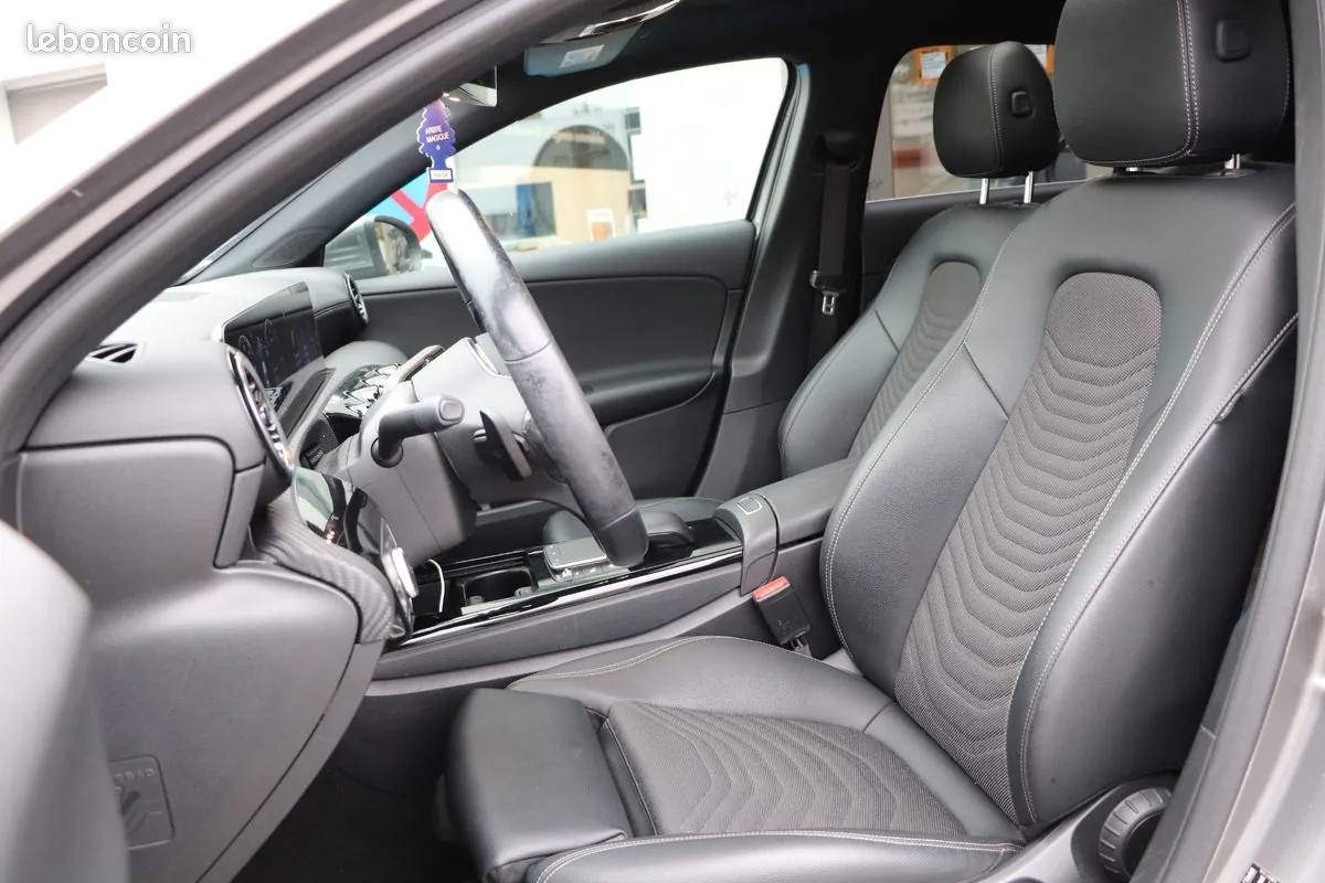 Mercedes-Benz A-Class 2020 photo 5
