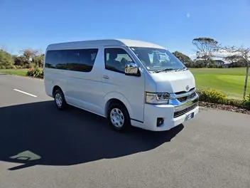 Toyota Hiace 2026 photo 2