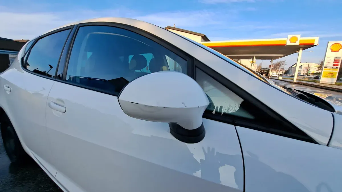 Seat Ibiza 2016 photo 2