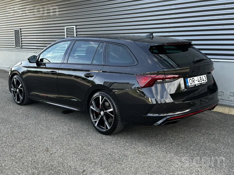 Skoda Octavia 2021 photo 3
