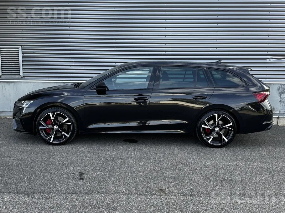 Skoda Octavia 2021 photo 2