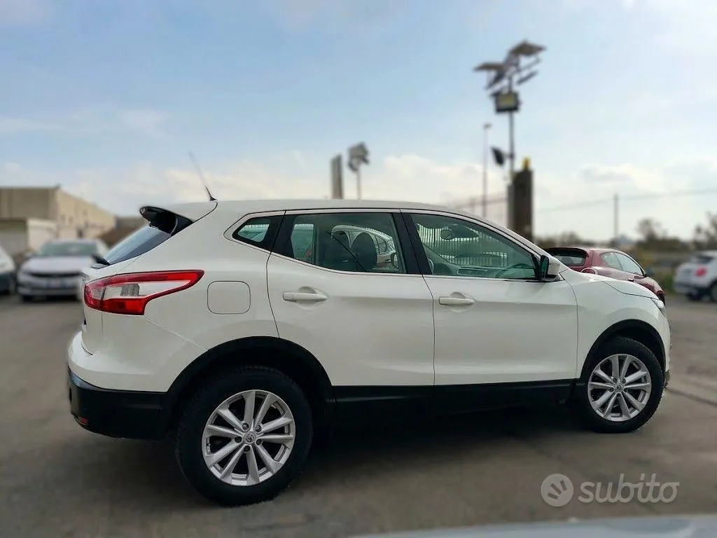 Nissan Qashqai 2014 photo 2