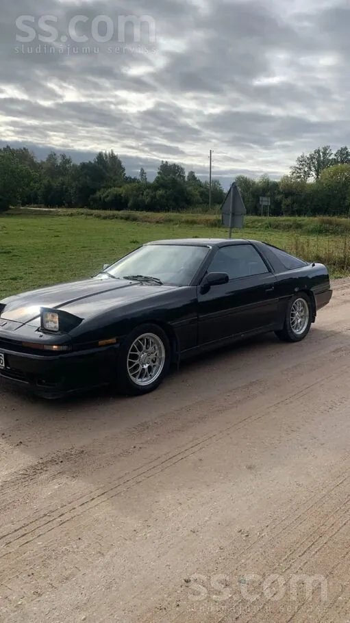Toyota Supra 1987 photo 2