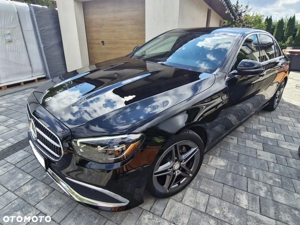 Mercedes-Benz E-Class 2022 photo 3