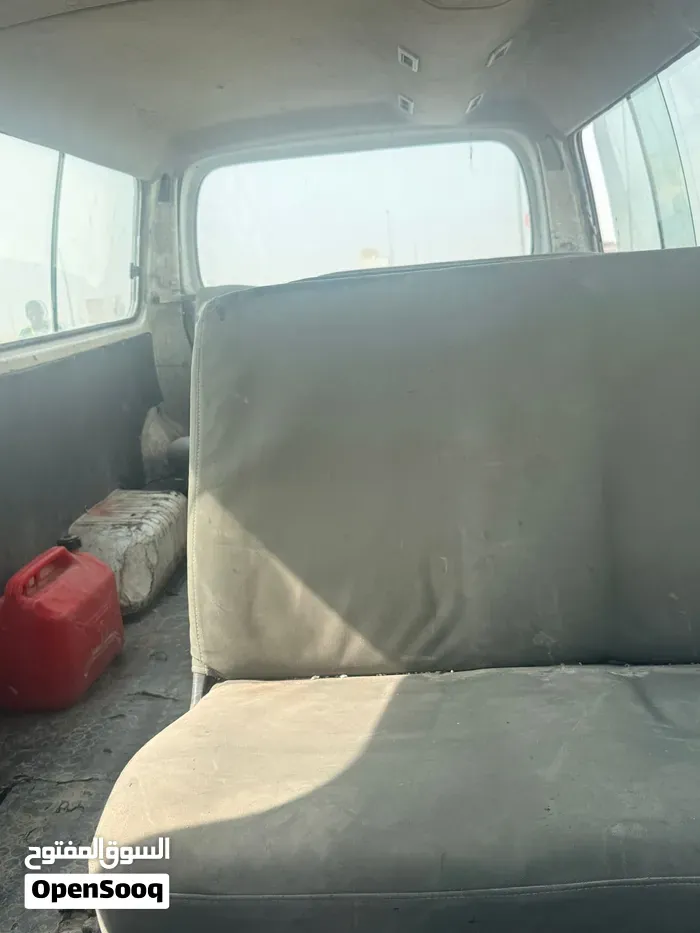 Nissan Urvan 2008 photo 2