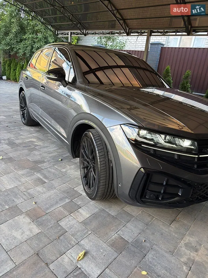 Volkswagen Touareg 2024 photo 3