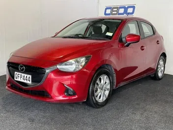 Mazda 2 2016 photo 4