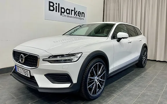 Volvo V60 Cross Country 2022 photo 2