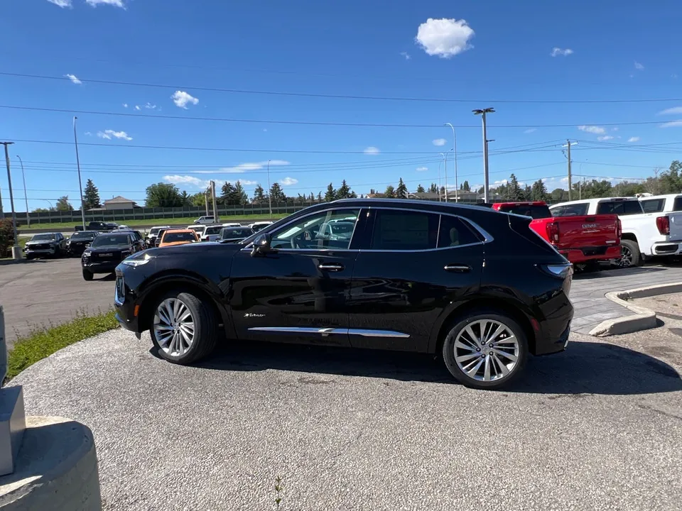 Buick Envision 2026 photo 2