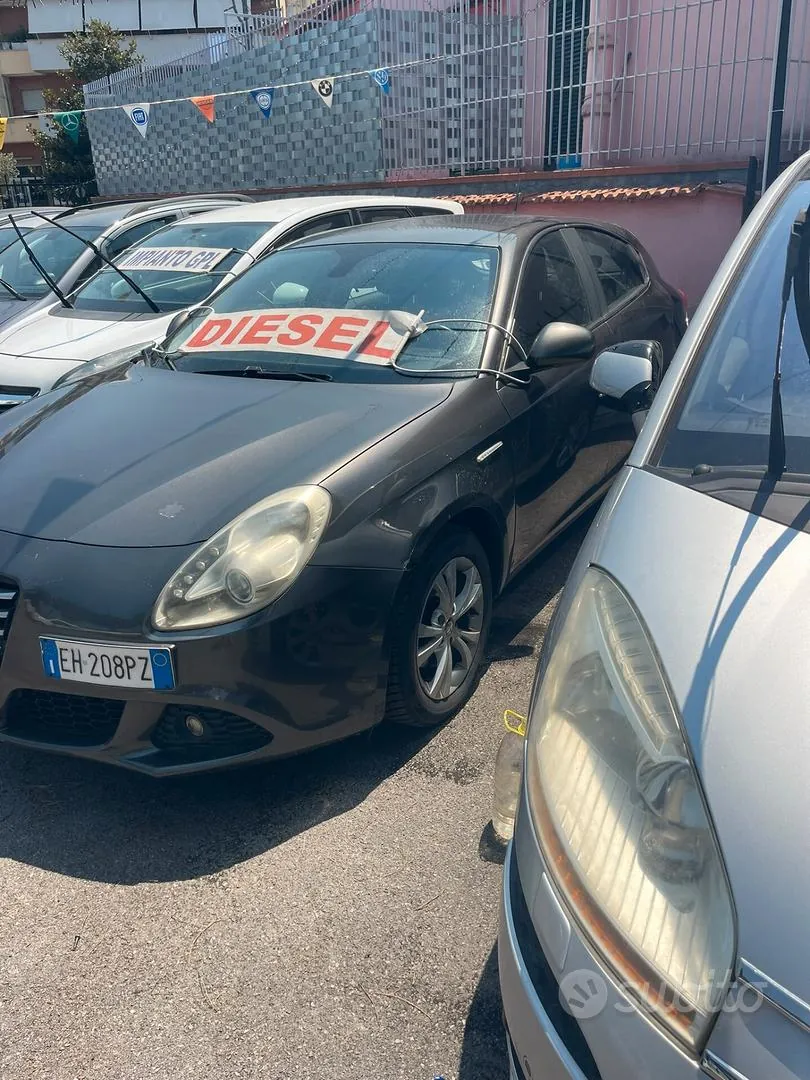 Alfa Romeo Giulietta 2011 photo 2