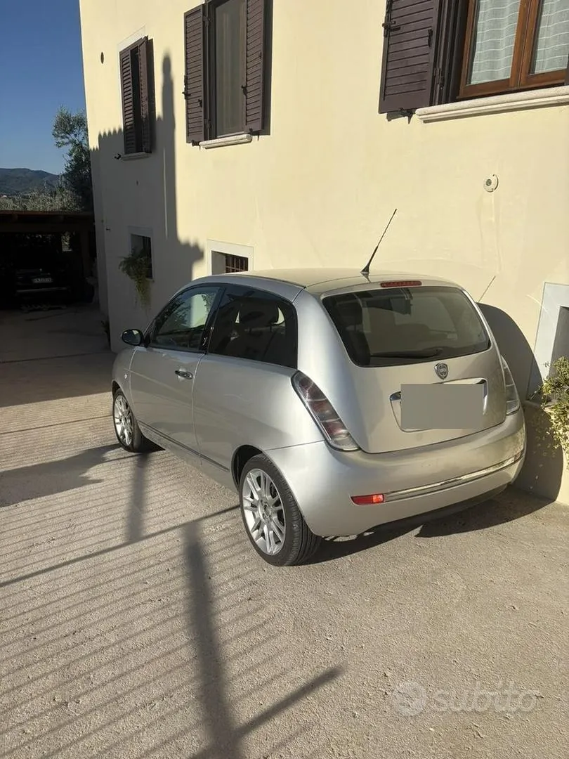 Lancia Ypsilon 2008 photo 2