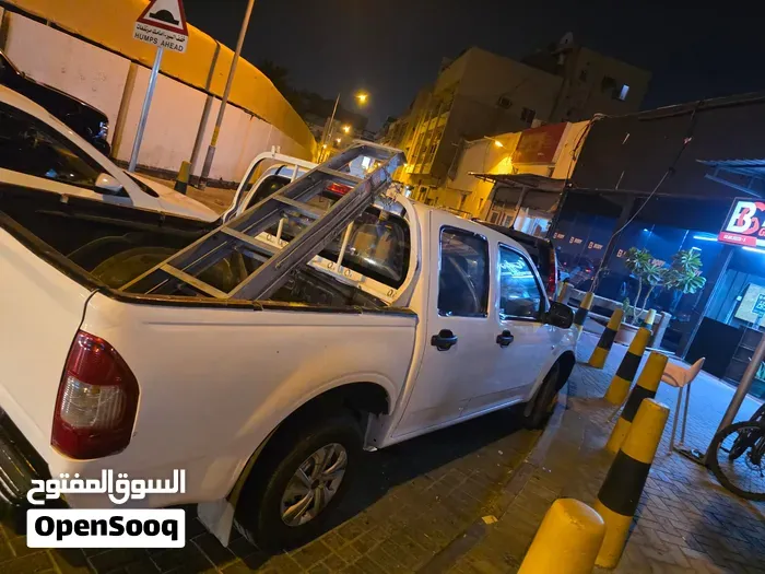 Isuzu D-Max 2005 photo 3