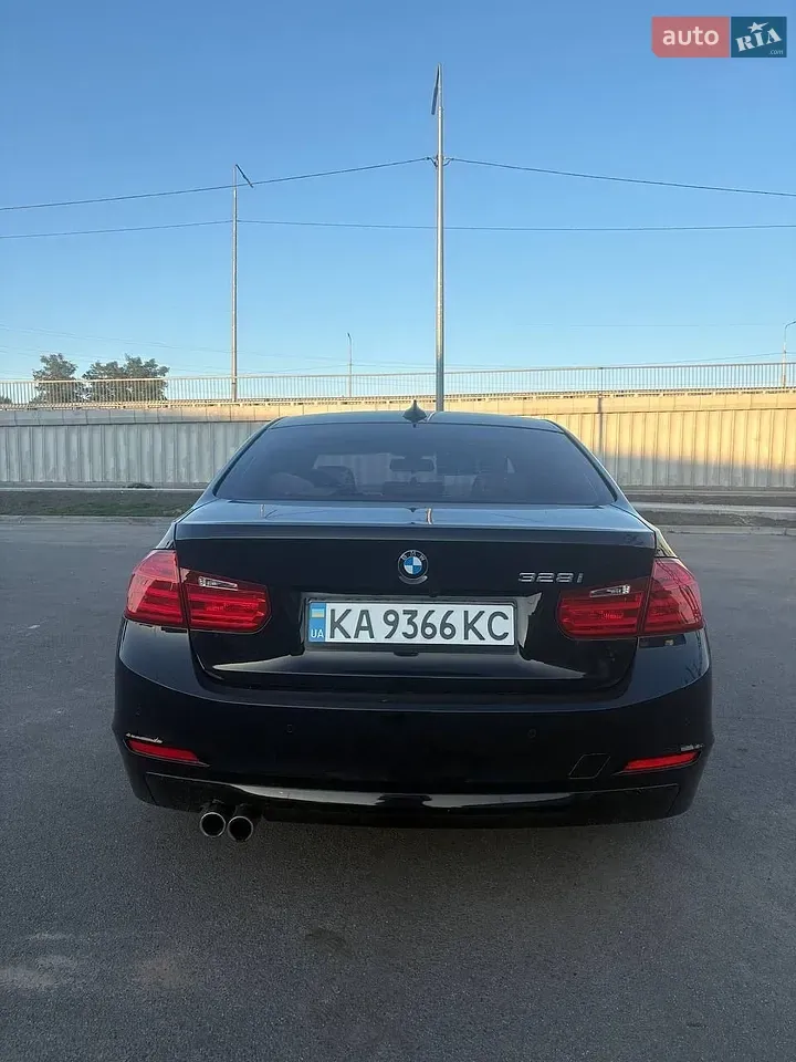 BMW 3 Series 2015 photo 4