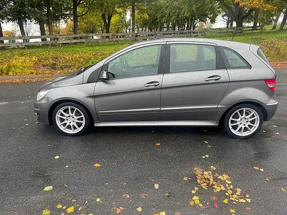Mercedes-Benz B 180 D 2010 photo 5