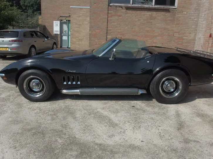 Chevrolet Corvette Stingray 1969 photo 2