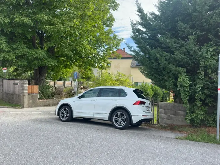 Volkswagen Tiguan 2017 photo 2