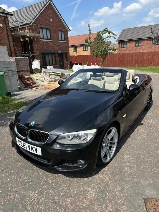BMW 3 Series 2011 photo 4