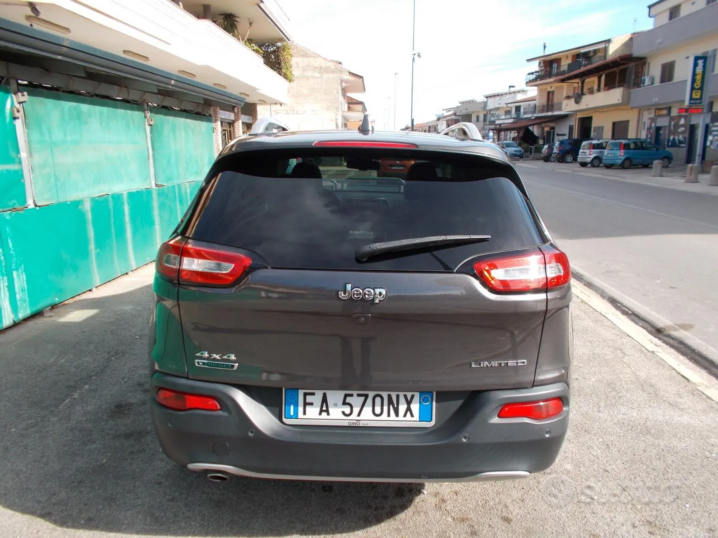 Jeep Cherokee 2015 photo 3
