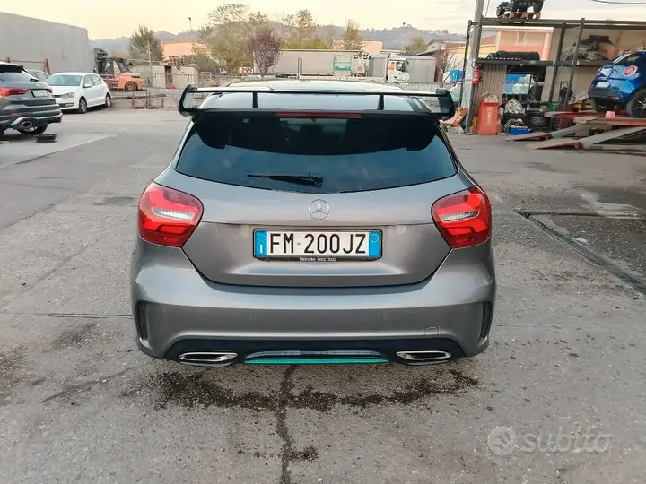 Mercedes-Benz A 2016 photo 5