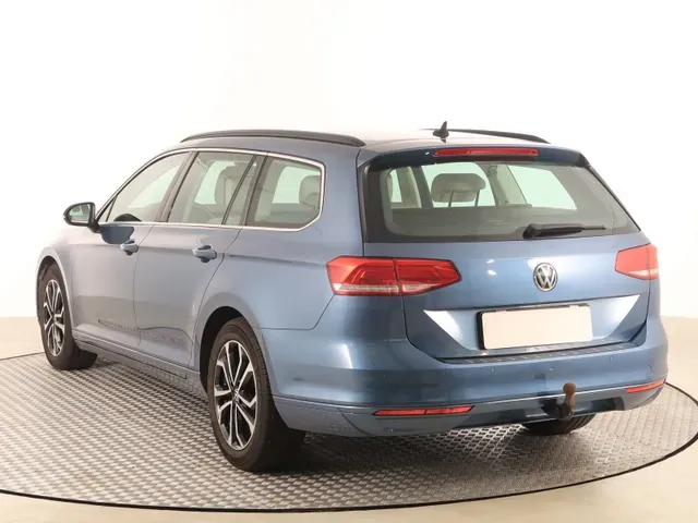 Volkswagen Passat Variant 2016 photo 3