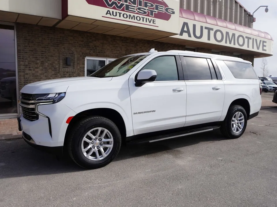 Chevrolet Suburban 2023 photo 3