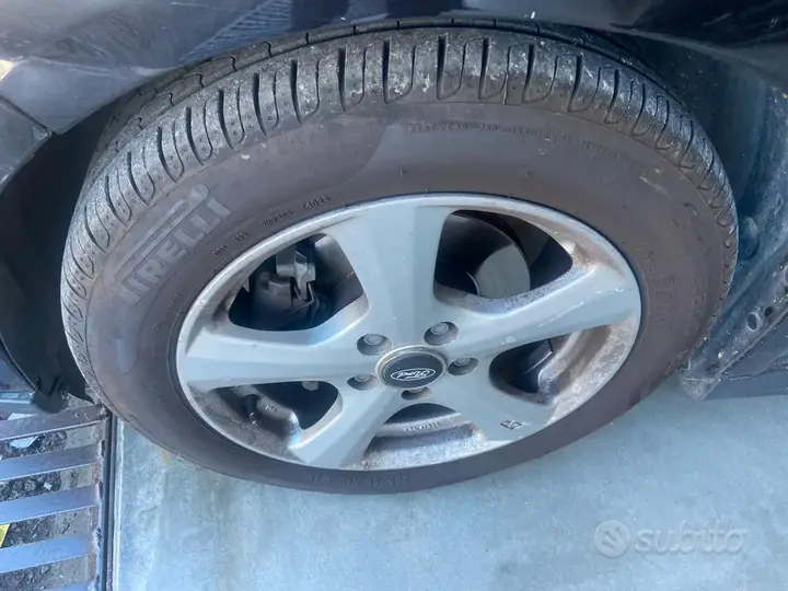 Ford C-Max 2010 photo 3