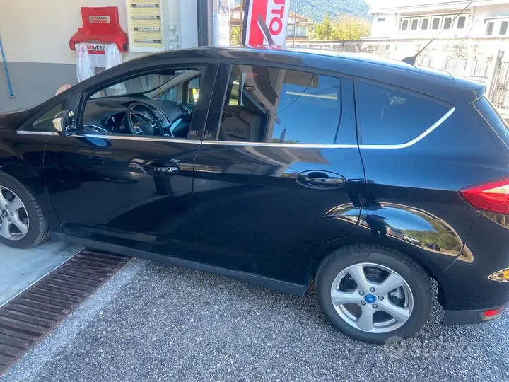 Ford C-Max 2010 photo 4