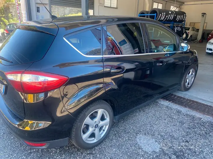 Ford C-Max 2010 photo 5