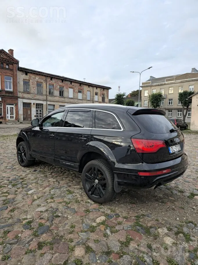 Audi Q7 2007 photo 2