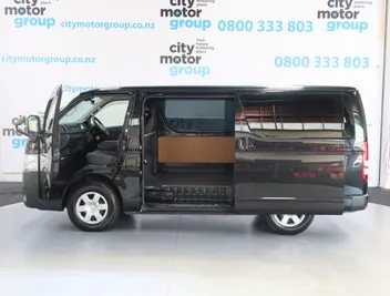 Toyota Hiace 2022 photo 4