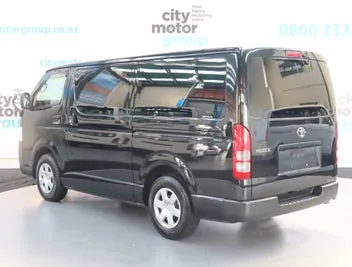 Toyota Hiace 2022 photo 3